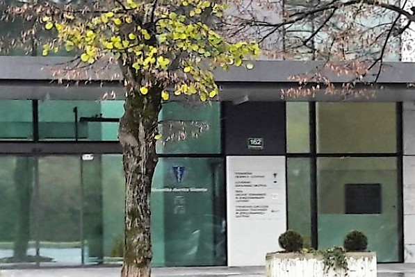 zdravniska-zbornica-dunajska